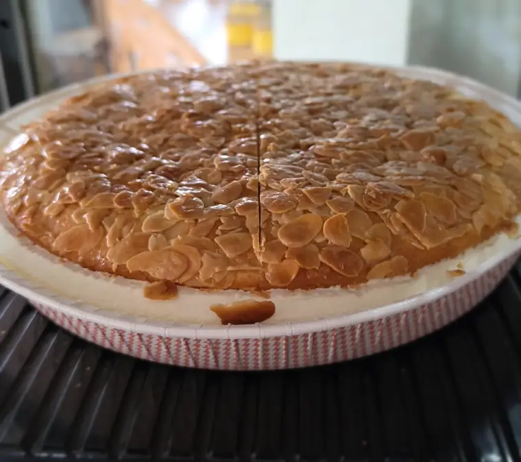 Hausgemachter Mandelkuchen